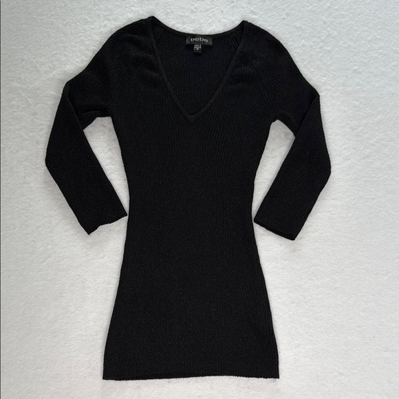 Bebe Black V-Neck Glitter 3/4 Sleeve Understated Elegance Knit Sweater Sz M - Picture 5 of 9
